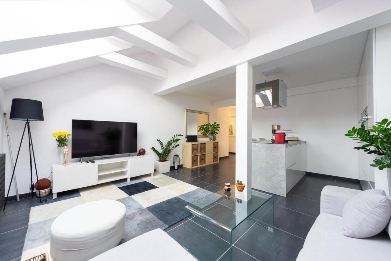 Modaloft Duplex By Rentez プラハ エクステリア 写真